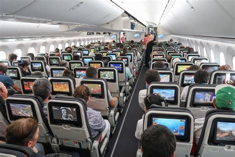 boeing 787-9 dreamliner 295-350 std seats